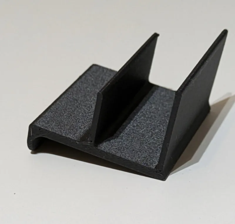 Minimalist Handles for Ikea Plasta Doors