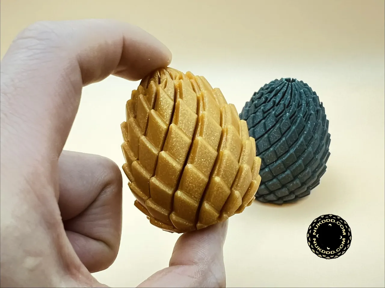 Twisty Mini Dragon Egg Fidget view 4