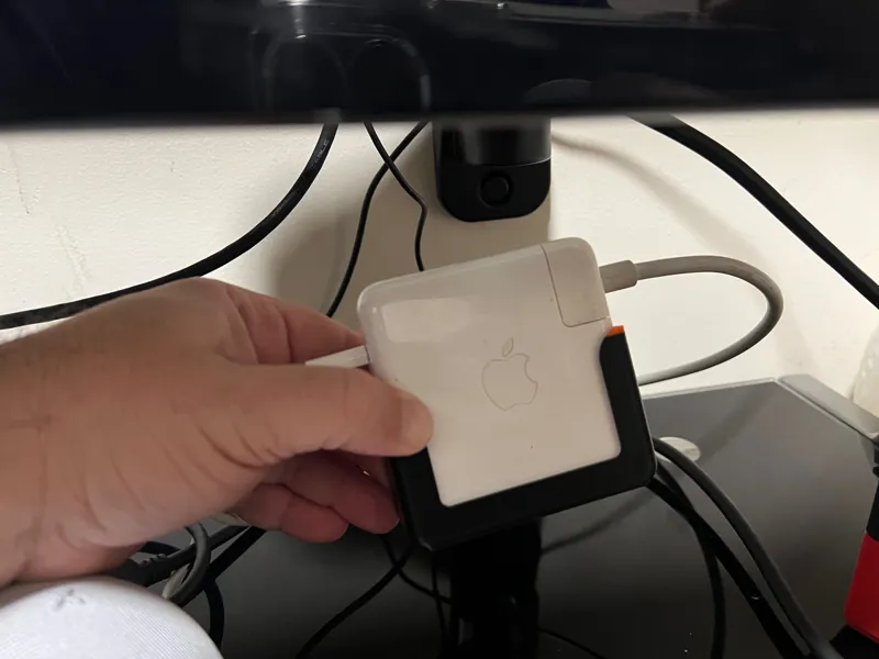 Minimal MacBook Pro M1 Charger Wall Mount