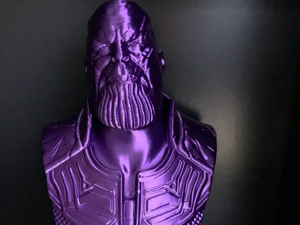 Buste de Thanos par Eastman