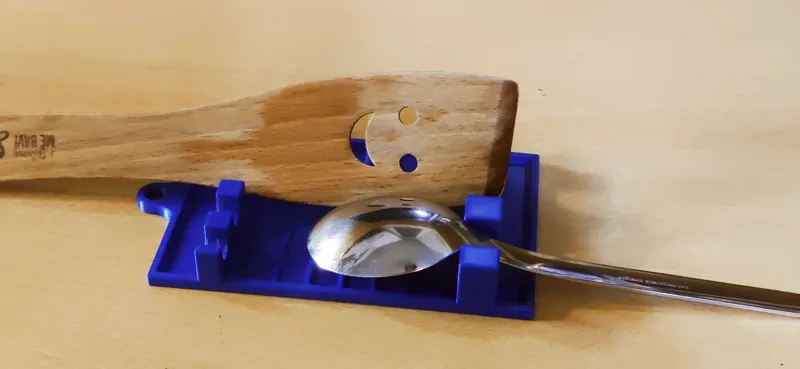 Kitchen utensil holder (spoon rest)