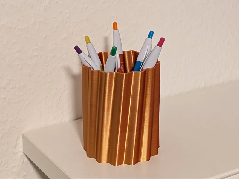 Einfacher Stifthalter