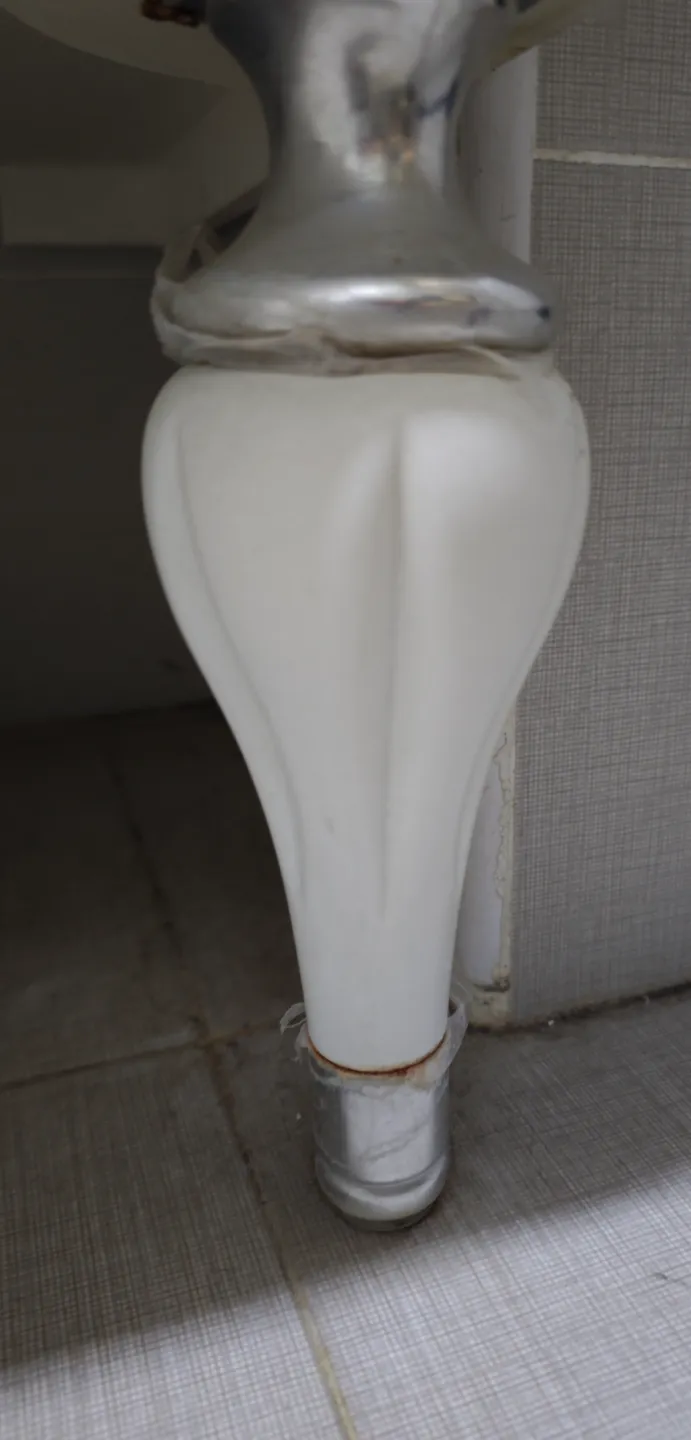 Cabinet support feet
