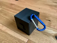 With keychain attachment 