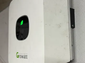 Wandhalter Growatt Wechselrichter, Balkonkraftwerk