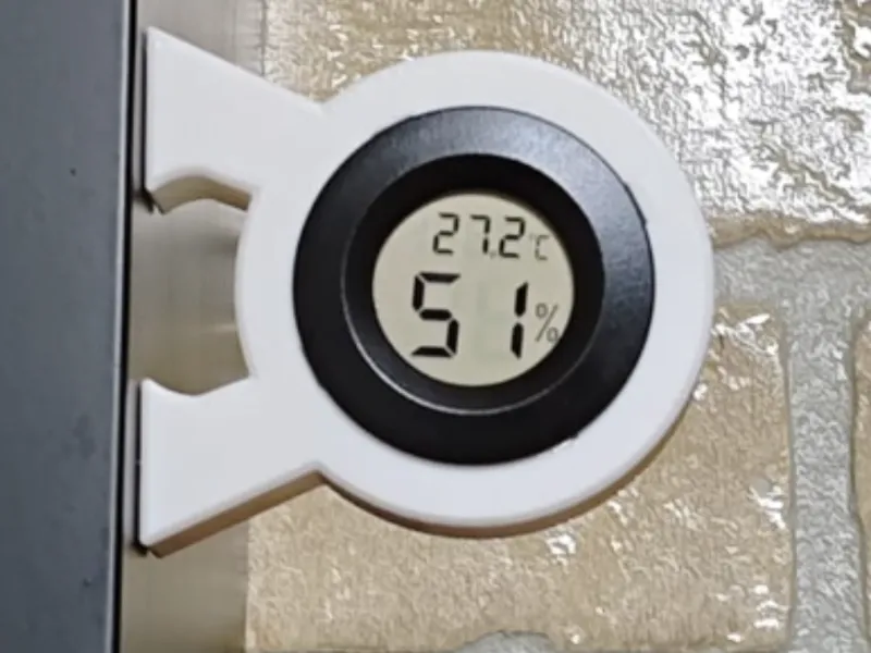 Držiak na teplomer a vlhkomer / magnetický