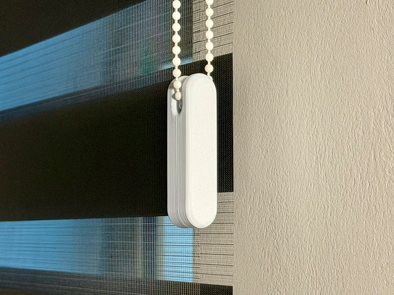 Roller chain blinds weight