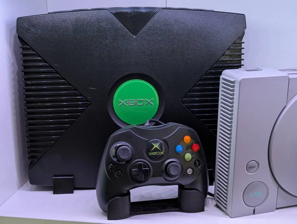 Xbox original vertical display stand - Free 3D Print Model - MakerWorld