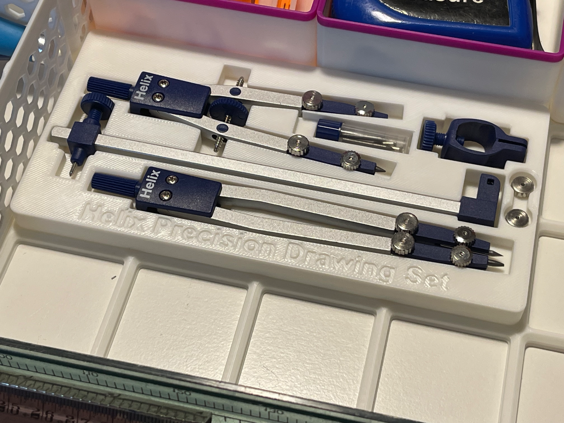 Gridfinity Helix Precision Drawing Set Holder