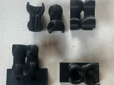 Tubular cable chain