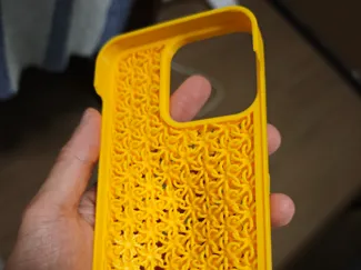 iPhone16 pro max锁子甲手机壳