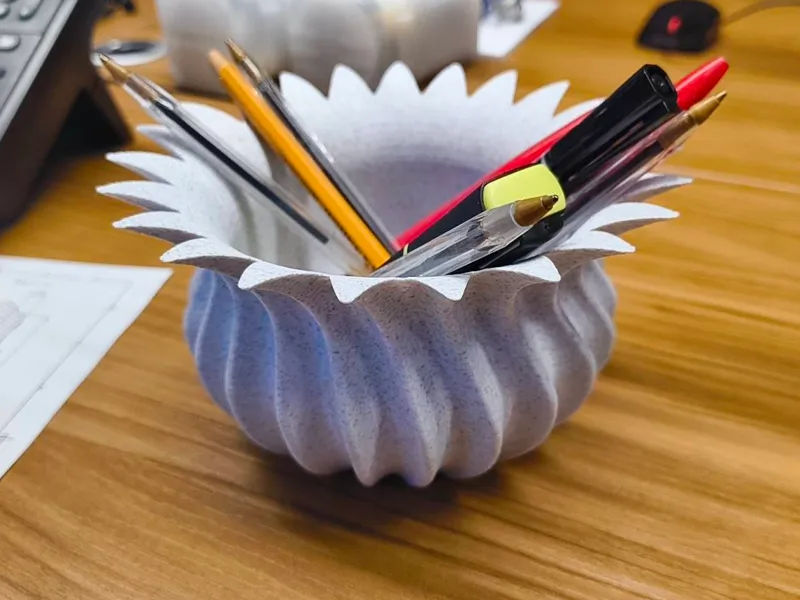 Pineapple-shaped Container