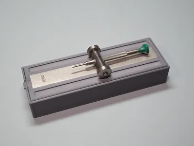 Watchmaker's screwdriver polishing base