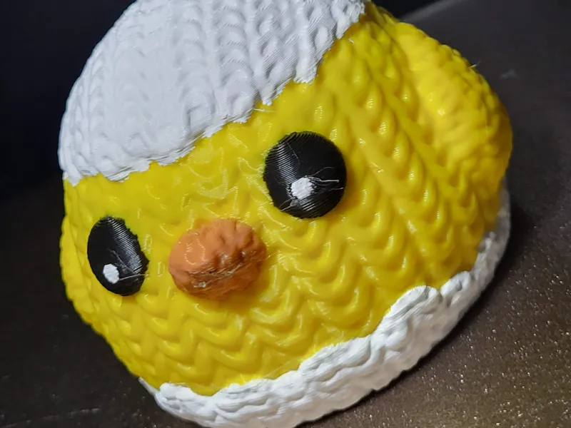 Crocheted/knitted chick
