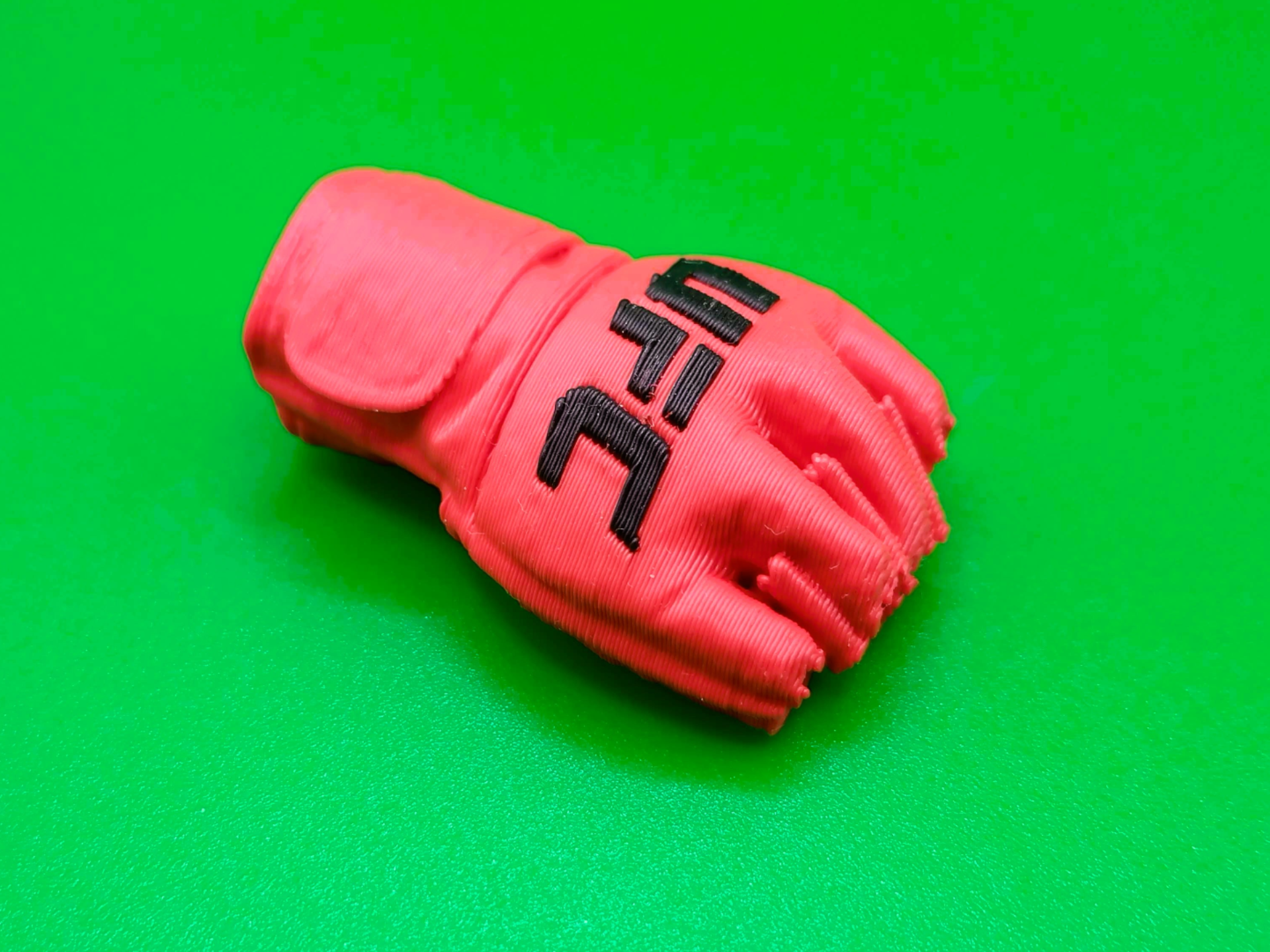 Miniatura 2 do modelo 3D UFC gloves keychain