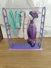 Portant à vêtements pour poupées — photo 6