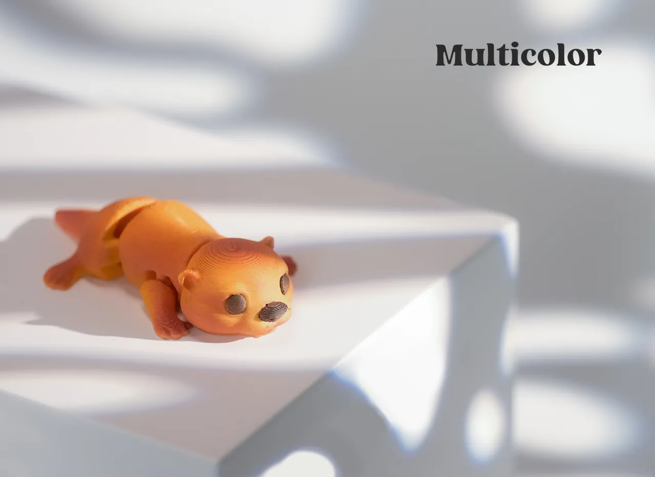 Benny the otter – Articulated & keychain view 2