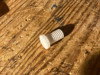 Simple screw