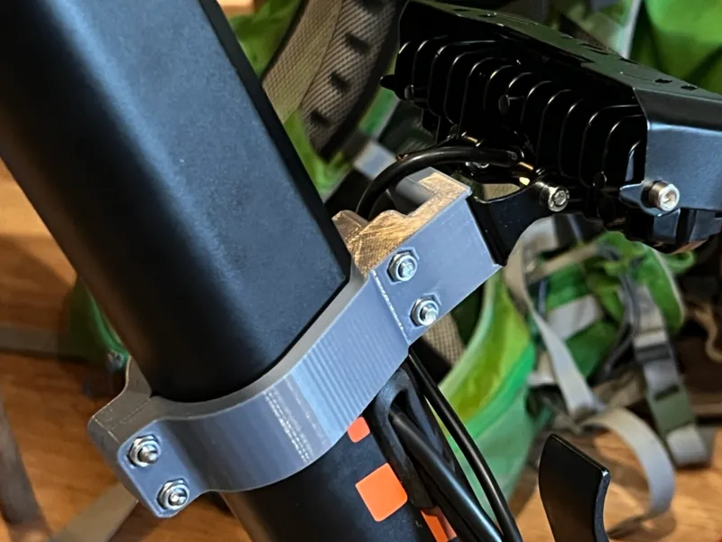 Kukirin G2  Led Lamp Consol 