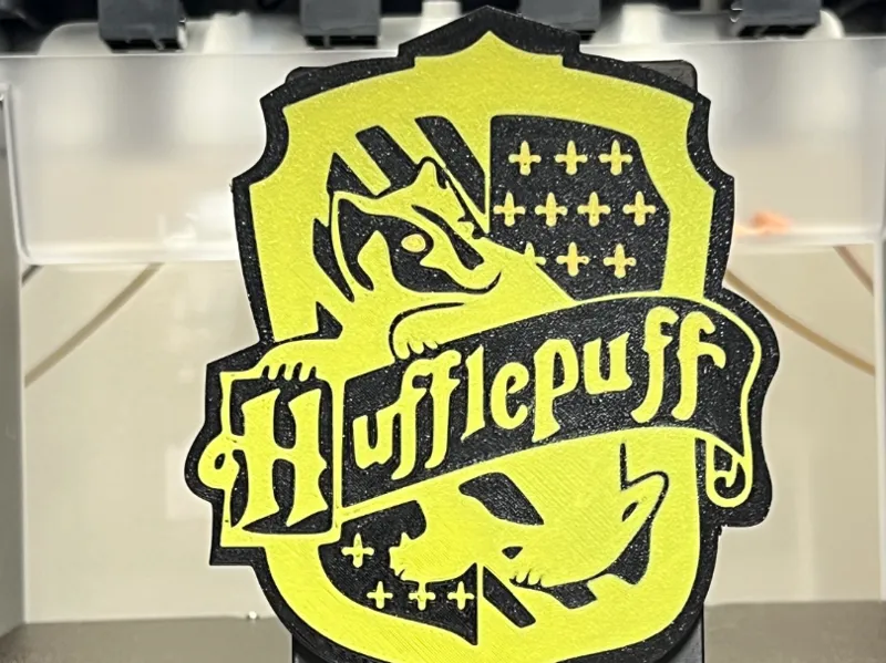 Hufflepuff House Crest Clip on - Pen cup