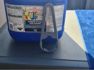 Container Cap Helper