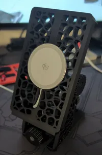 wireless charger UGREEN 25W Magflow