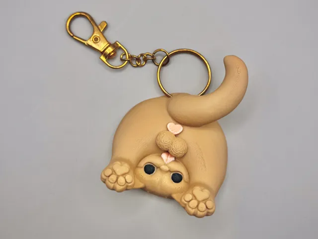 Crazy Self cleaning Cat keychain