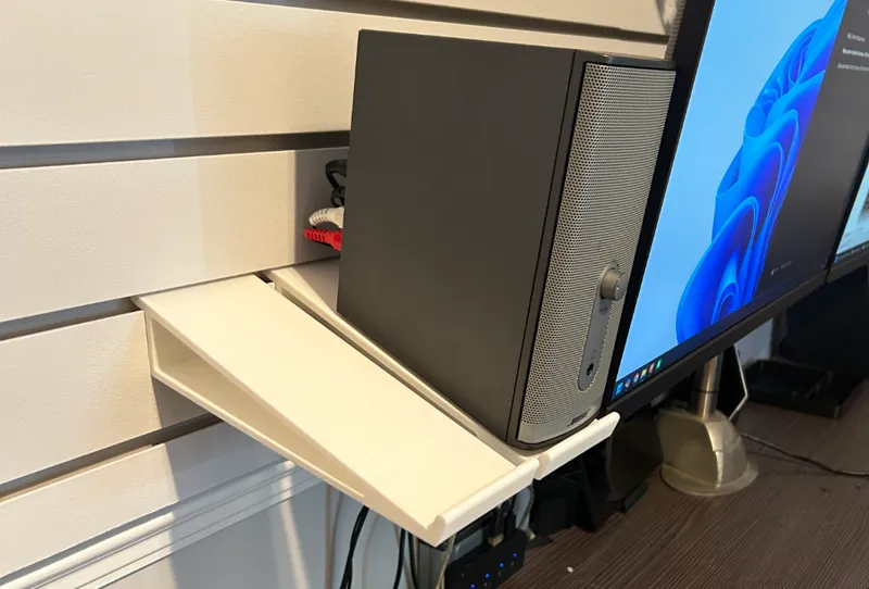 slatwall angled tablet!!!
