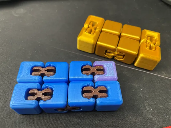 Cube infini rouge