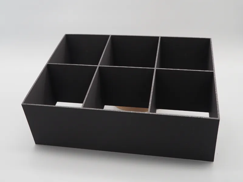 Customizable box organiser