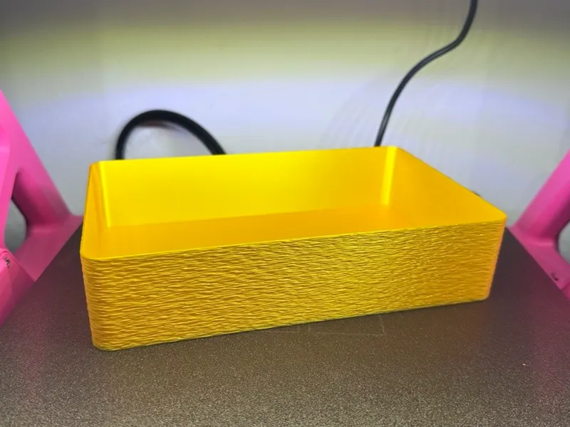 Simple desk organiser tray 