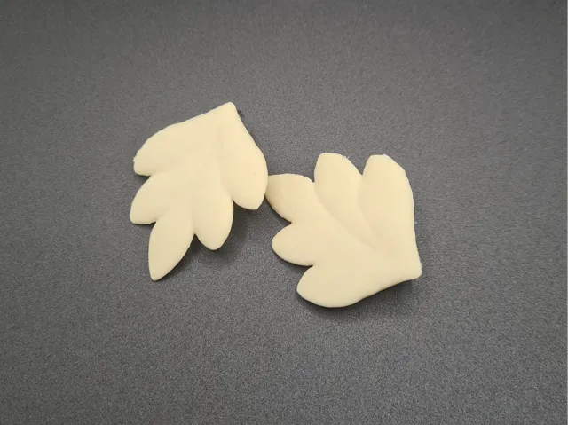 leaf_ earrings