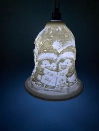 Cloche de Noël lumineuse aux pingouins chanteurs — photo 5