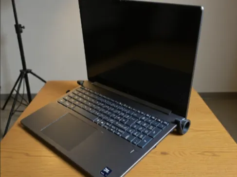 Laptop stand