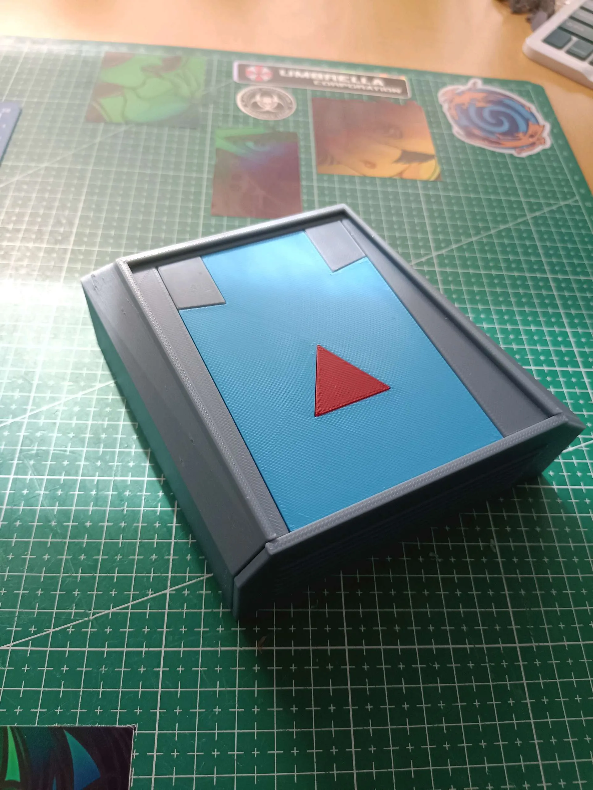 Miniatura 2 do modelo 3D Duel Disk Deck Box