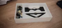 Box for the Pieces and poops
