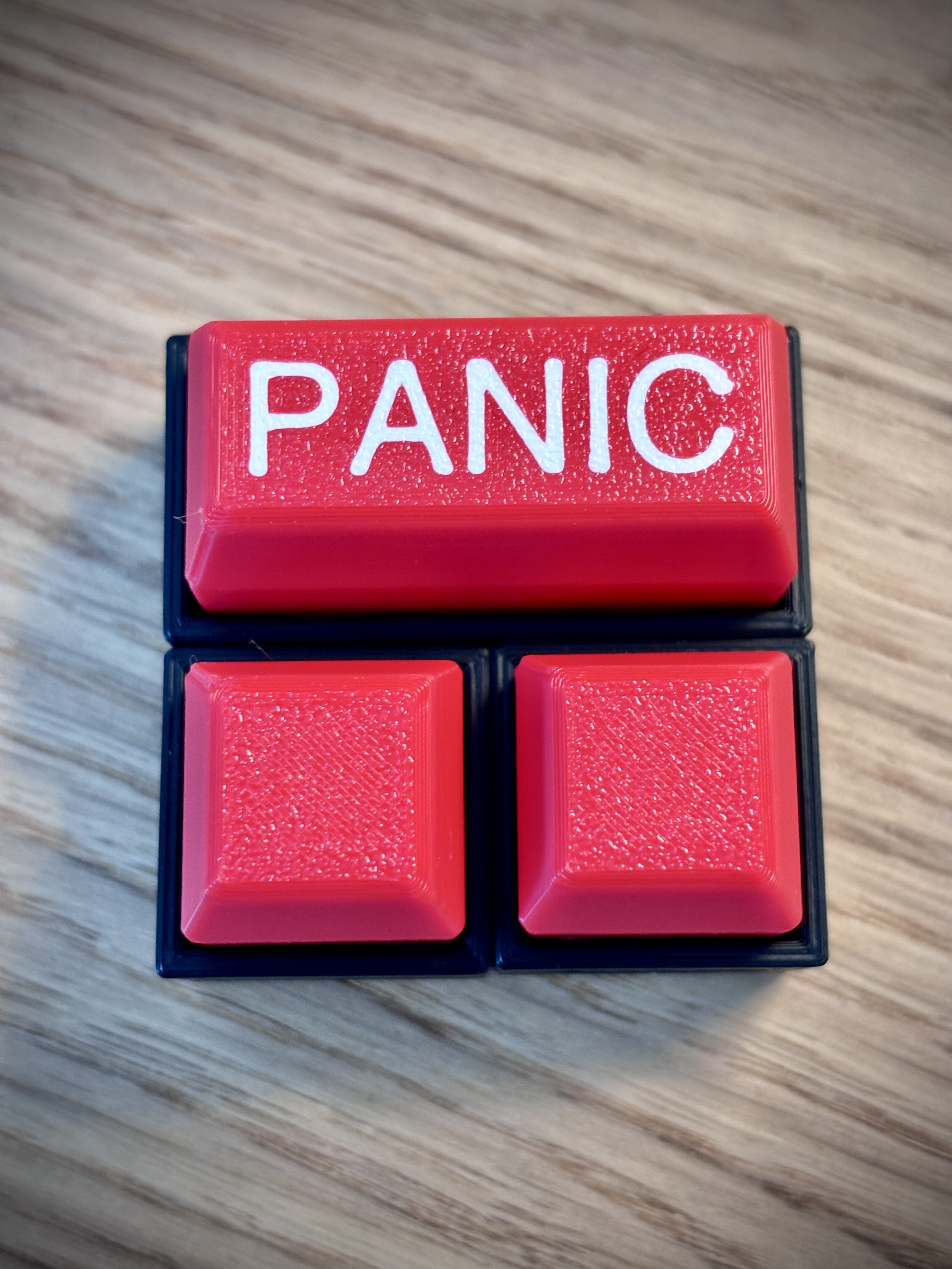 Miniatura 5 do modelo 3D Keyboard fidget - PANIC button