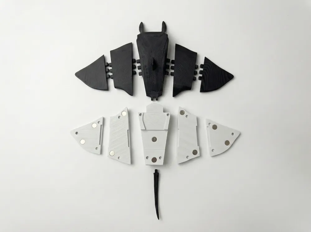 Ornement De Raie Manta électrique En Bois Fait à La Main, Automate En Bois Artisanal Avec Postures De Natation Réalistes, Décoration Océanique Mécanique Réaliste