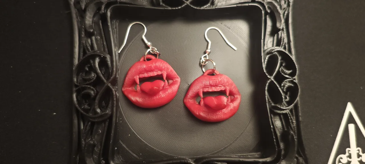 Vampire Kiss Earrings view 4