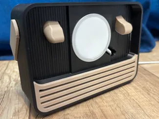 iPhone Magsafe Retro Radio Dock