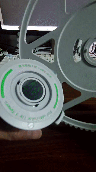 Miniatura 4 do modelo 3D 【老滕】可以箱外退料的密封箱料盘架，回转轴-下出料