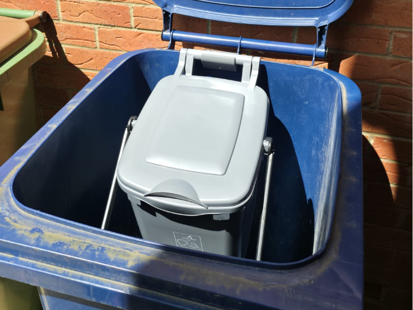 Wheelie Bin Food Waste Caddy Bracket