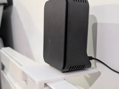 Shelf on radiator 