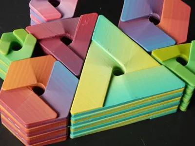 Triangular Helical Pass-through Toy