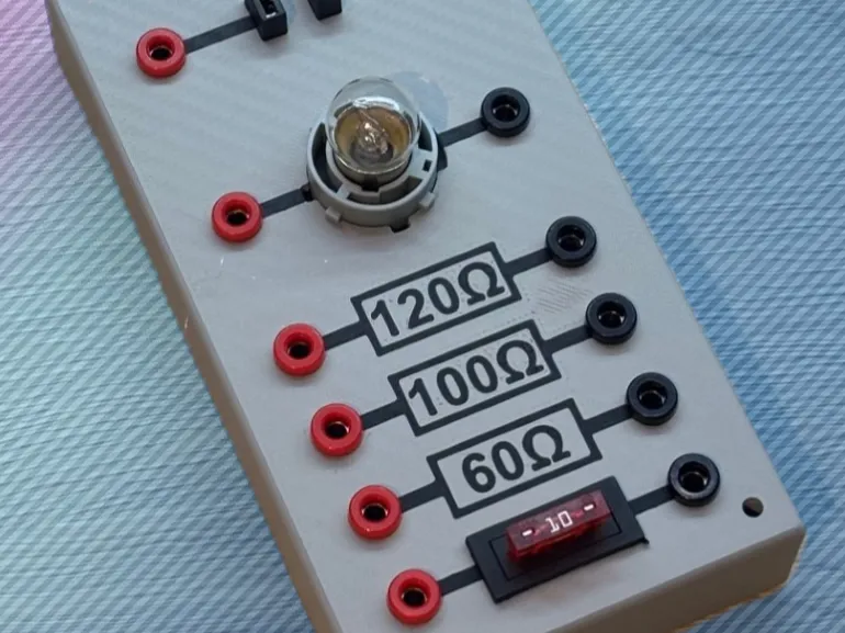 Auto KFZ Prüfungsbox Lampenbox Multimeter