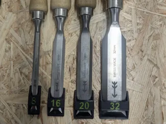 Protective blade covers for the Pfeil chisels