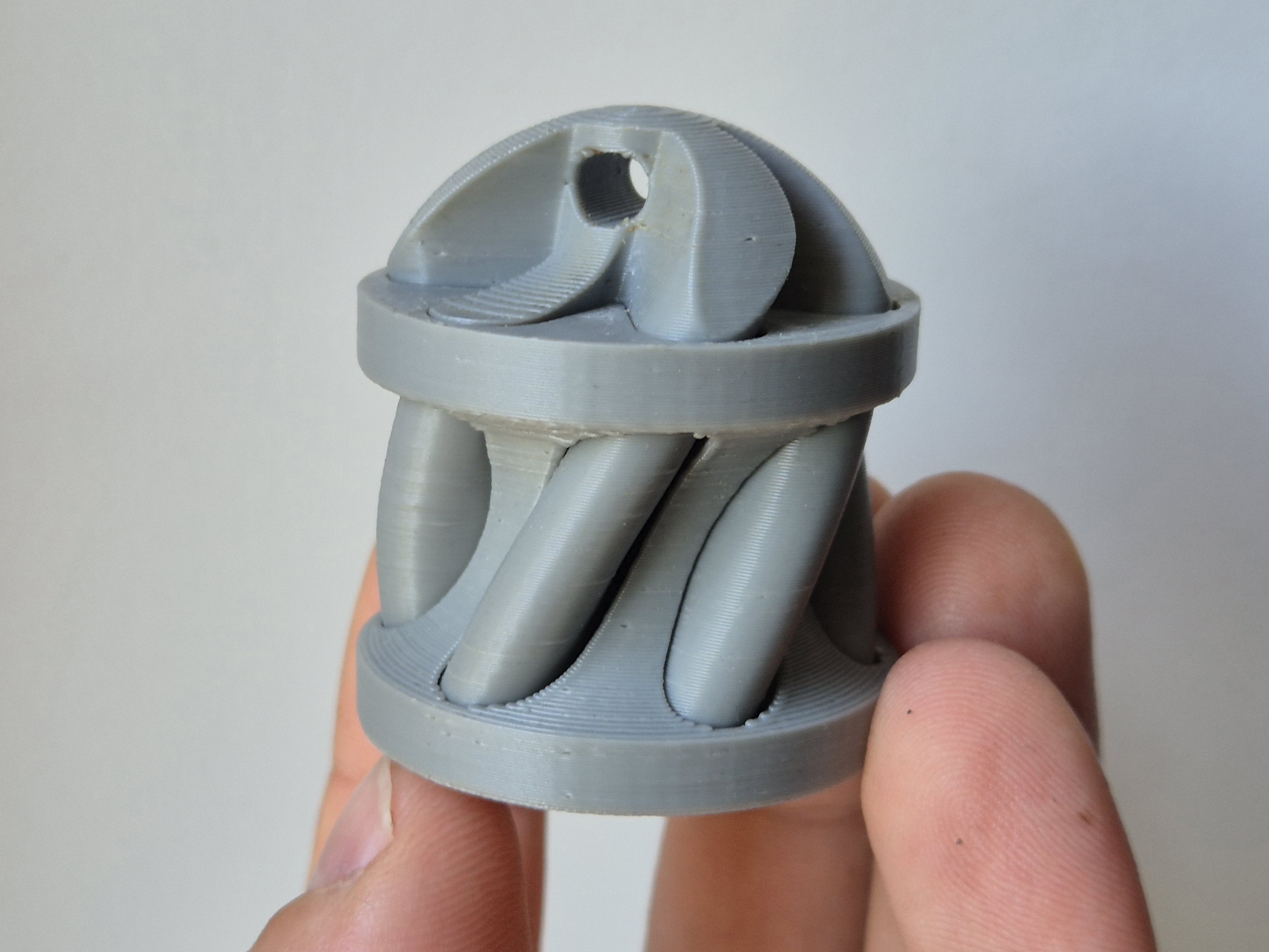 Miniatura 1 do modelo 3D Impossible Key Hanger Passthrough