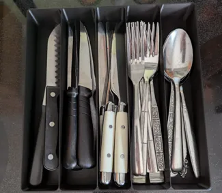 Kitchen drawer organiser