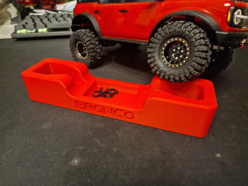 TRX4m Display Stand for Bronco and Defender
