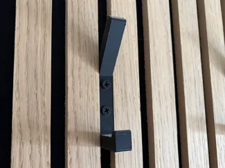 Kleiderhaken für Akustikpaneele | Hook for panels